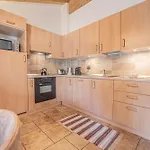 Anna Apartman *