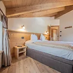 Anna Apartman