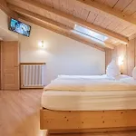 Anna Apartman